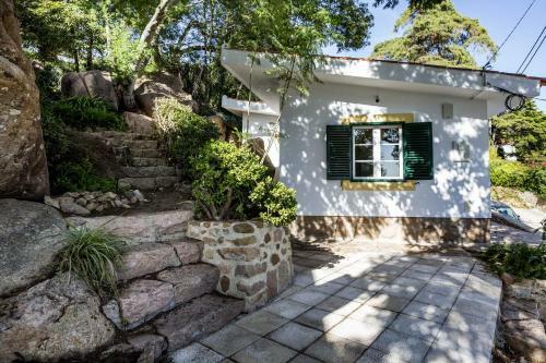 Cosy Bungalow By Cadenzalux