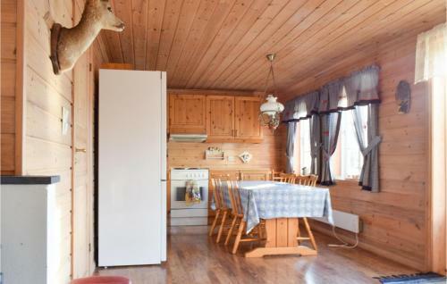 Awesome Home In Lyngdal With 4 Bedrooms