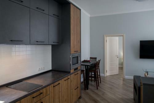 Modern Apartment In City Center