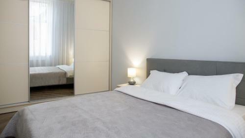Modern Apartment In City Center