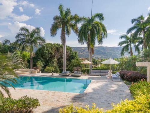 Luxe Villa De Verano Boutique / Pool & Hot Tub 7bd