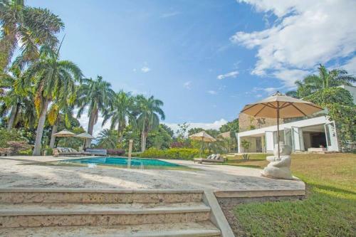 Luxe Villa De Verano Boutique / Pool & Hot Tub 7bd