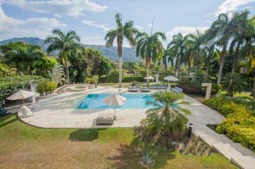 Luxe Villa De Verano Boutique / Pool & Hot Tub 7bd