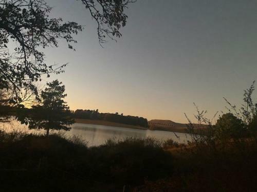 Apartamento Lakeside Cottage On Spring Grove