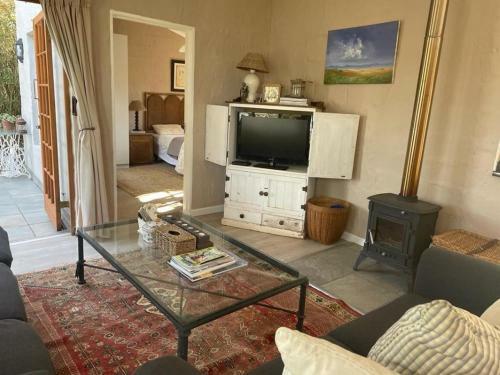 Apartamento Lakeside Cottage On Spring Grove