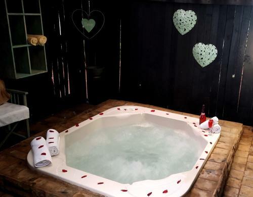 Hostal Ikhutsa Ultimate Relaxation Spa And Guesthouse