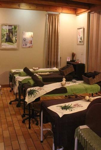 Hostal Ikhutsa Ultimate Relaxation Spa And Guesthouse