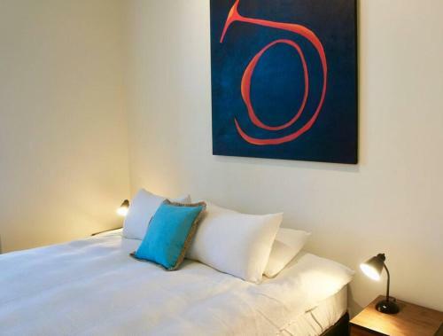 Apartamento Refurbished 2 Bedroom Apt With Secured Parking!