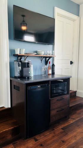 Hostal Stone's Throw Stratford - The Loft Plus Bedroom