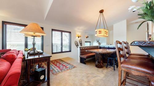 Apartamento Snowcreek V #742 Condo