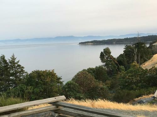 Ocean Front Amazing View 2bedrooms Home