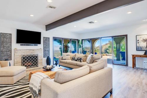 Cliff House - El Paseo Retreat