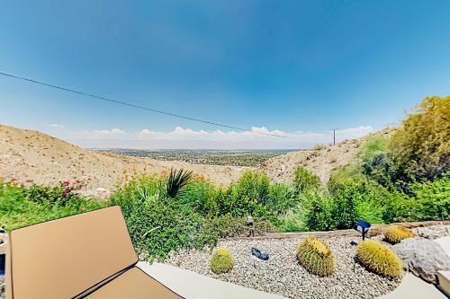 Cliff House - El Paseo Retreat