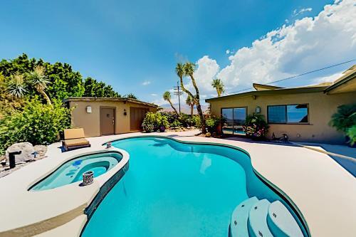 Cliff House - El Paseo Retreat