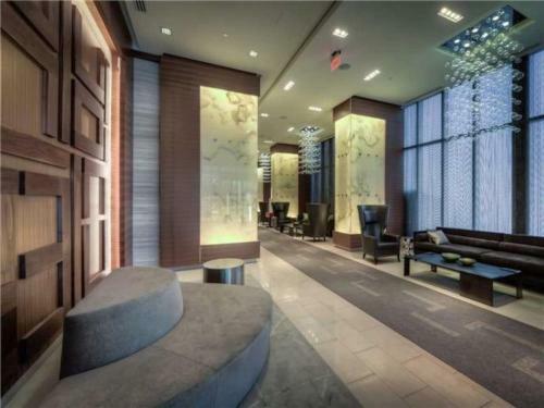 Apartamento Grand View 2br/2ba Condos Cn Tower,union,tiff/mtcc