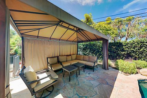 Sunshine Terrace Charms