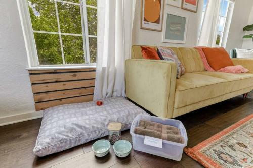 Apartamento Creative, Classic, Downtown Gem!