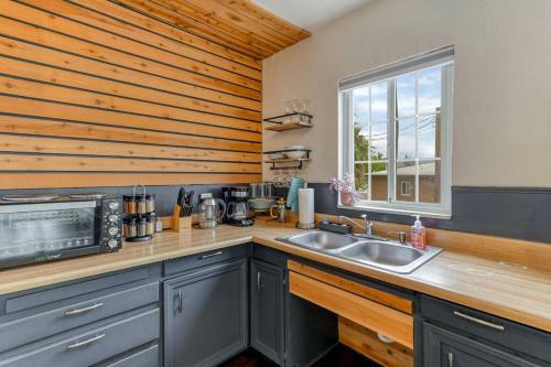 Apartamento Creative, Classic, Downtown Gem!