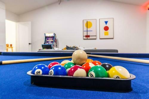 Utopic Villa - Sunset - Pool + Game Room