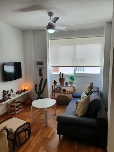 Cozy Cala Apartment