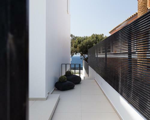 Black Stone Villa