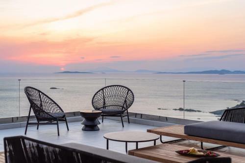 Black Stone Villa