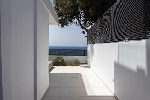 Black Stone Villa