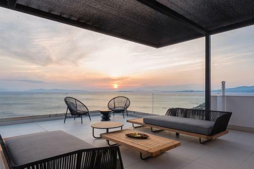 Black Stone Villa