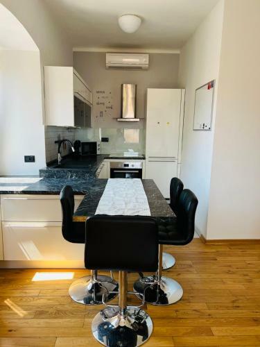 Apartment Tashi