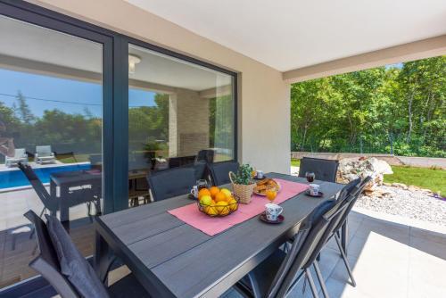 Villa Deluxe