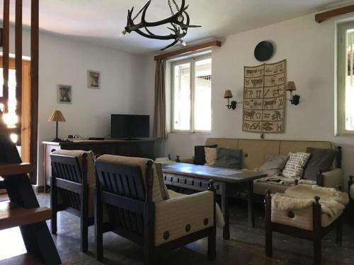 Mediterr�n Villa Zam�rdi