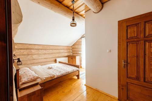 Casa Din Deal