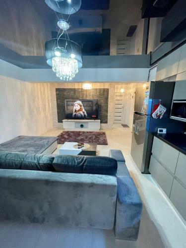 Ademi Apartment