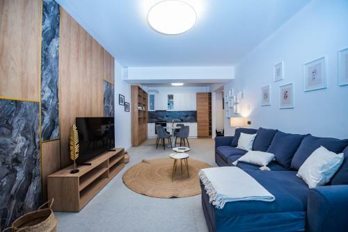 Luxurious Apartment On The Beach Sea On