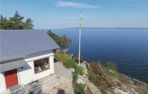 Two-bedroom Holiday Home In Lidkoping