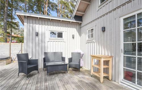 Stunning Home In Lidk�ping With 3 Bedrooms