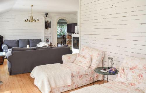 Amazing Home In M�rbyl�nga With 2 Bedrooms