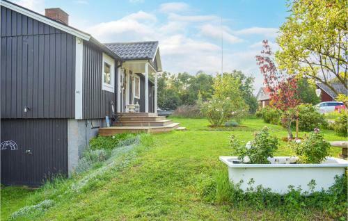 Amazing Home In M�rbyl�nga With 2 Bedrooms