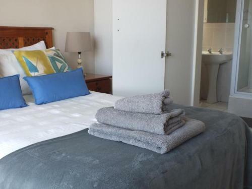 Hostal Aloha Beach Guest House