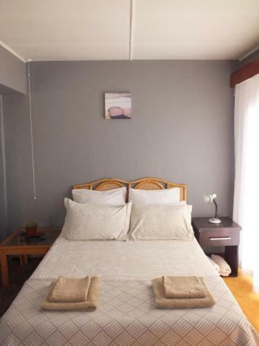 Hostal Aloha Beach Guest House