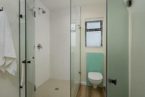 Hostal Aloha Beach Guest House