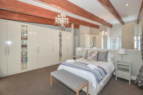 21 Flamingo House