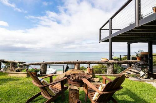 Y Vue - Beachside Apartment With Ocean Views