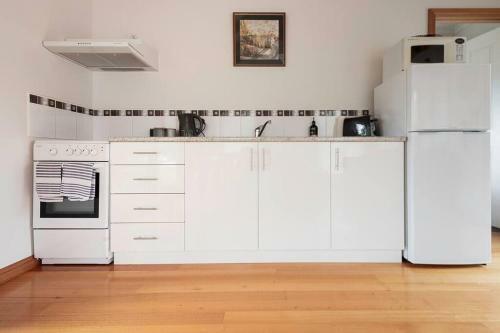 Apartamento Tranquility Gardens Cabin Retreat 1 Bedroom