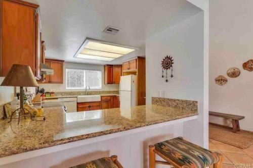 Cheerful Southwestern House With Pool