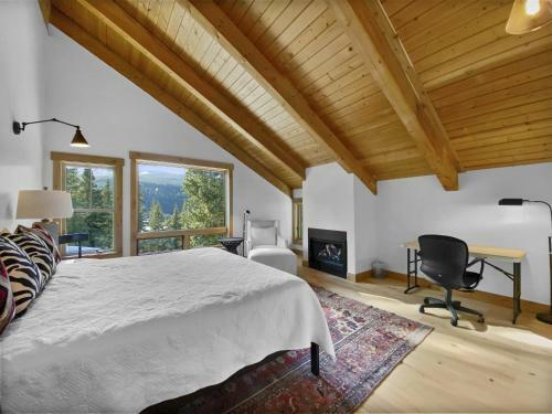 Foxtail Trail Home