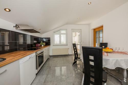 Apartman Lucija