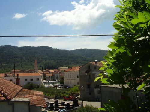 Apartments Srhoj