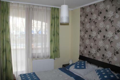 Edit Apartman