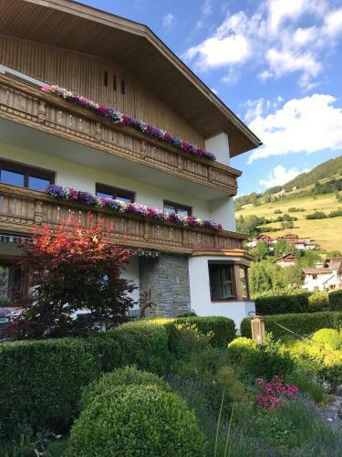 Bed & Breakfast G�stehaus Schneeberger
